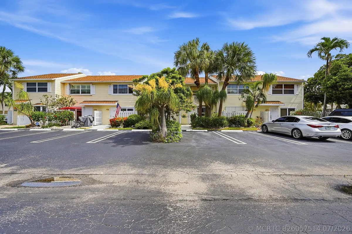 2627 NE 15th Street, Pompano Beach, FL 33062 - #1