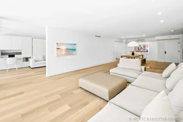 2784 S Ocean Boulevard #203N, Palm Beach, FL 33480
