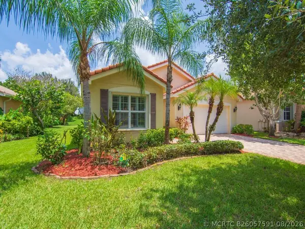 1975 Grey Falcon Circle Sw, Vero Beach, FL 32962