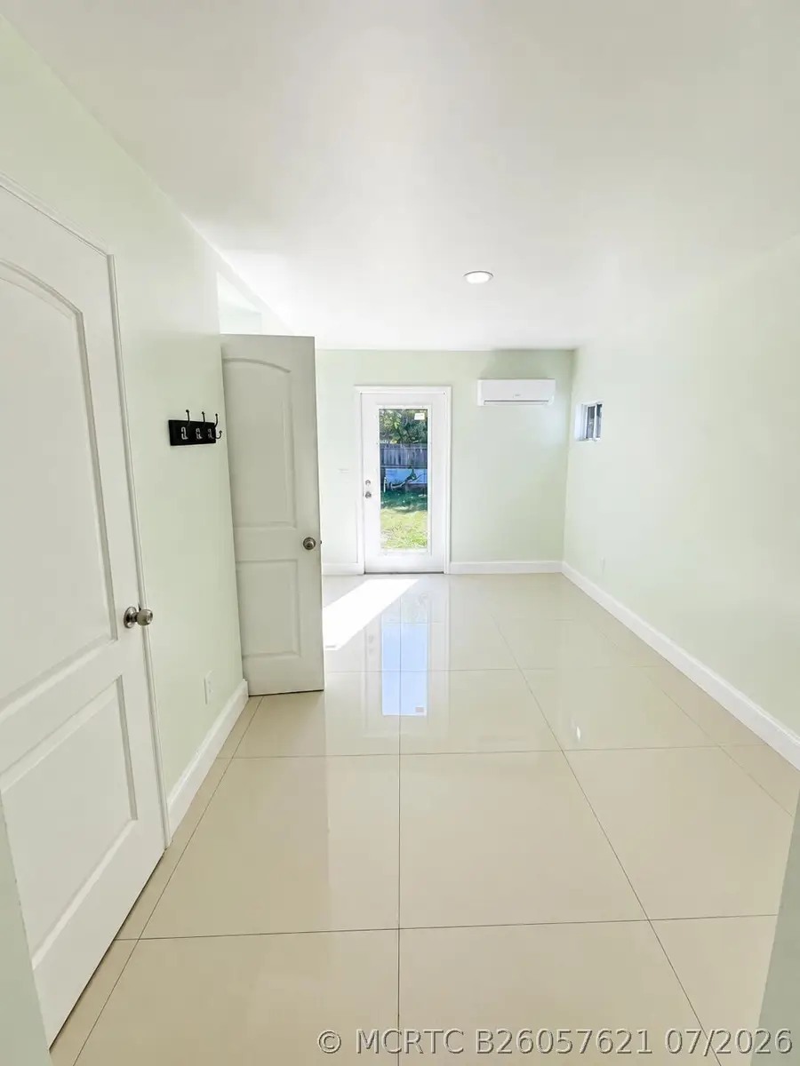 618 49th Street, West Palm Beach, FL 33407 - #3