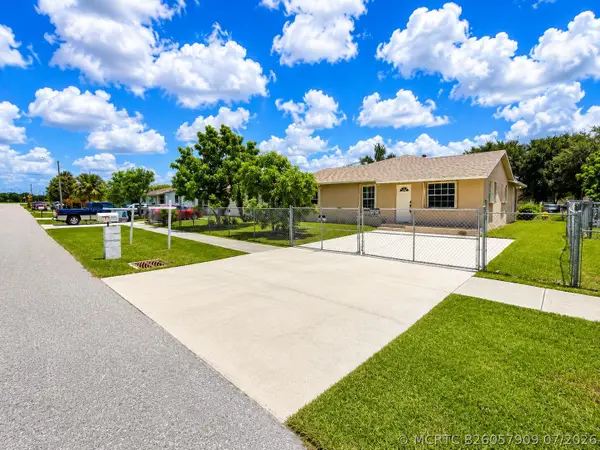 8874 Eldorado Drive, Pahokee, FL 33476