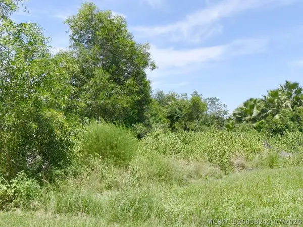 3080 SE Farley Road, Port St Lucie, FL 34952
