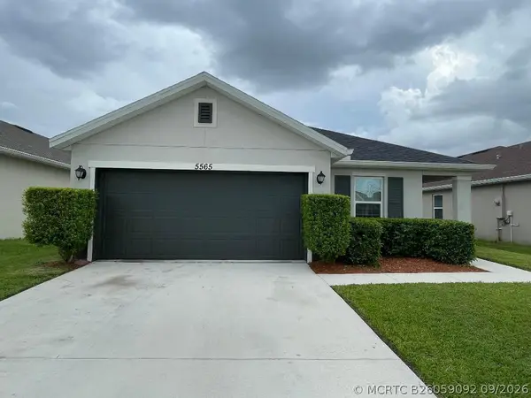 5565 NW Pine Trail Circle, Port St Lucie, FL 34983