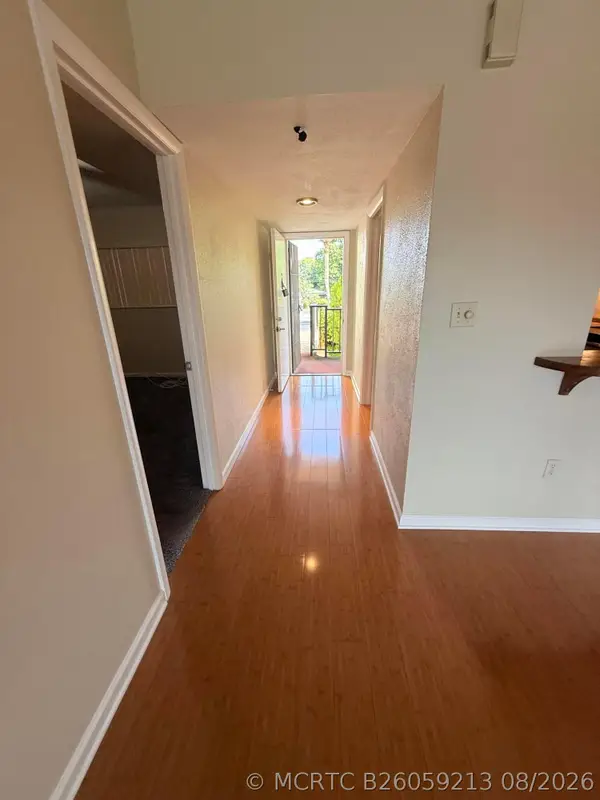 2050 Oleander Boulevard #6-202, Fort Pierce, FL 34950