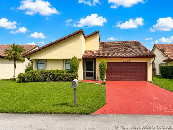 7003 Golf Pointe Circle, Tamarac, FL 33321