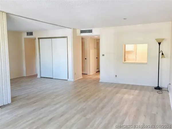 2316 S Cypress Bend Drive #220, Pompano Beach, FL 33069