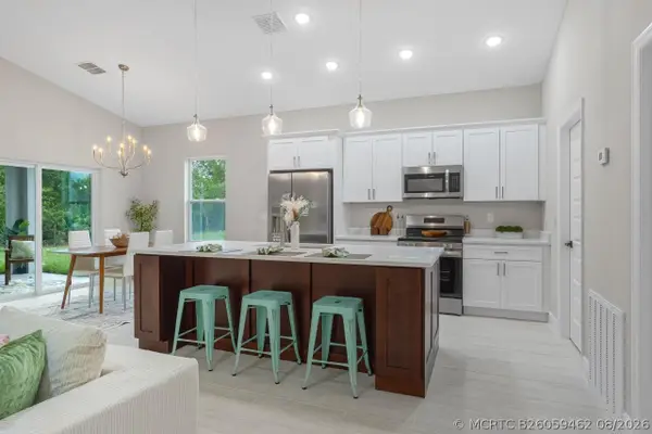 8226 104th Court, Vero Beach, FL 32967