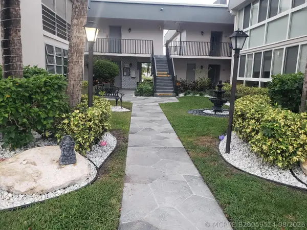 54 Piedmont B, Delray Beach, FL 33484