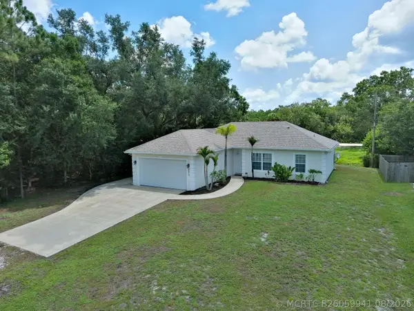 8978 100th Court, Vero Beach, FL 32967