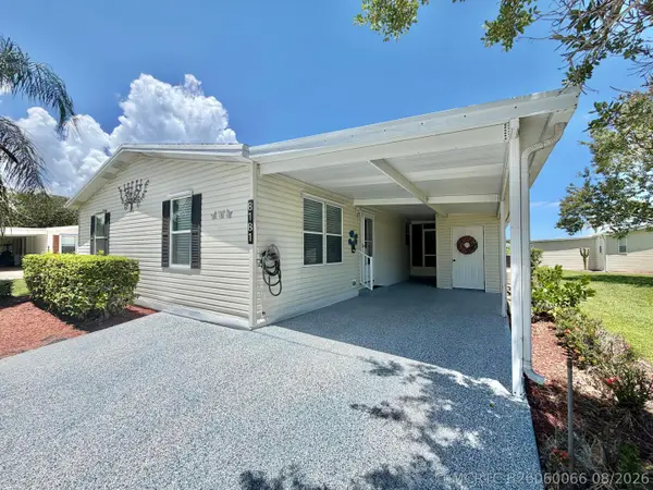 8181 14th Hole Drive, Port St Lucie, FL 34952