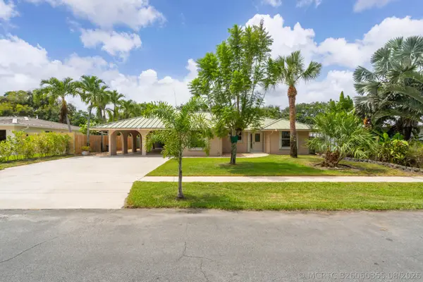 1045 Coral Drive, Boynton Beach, FL 33426
