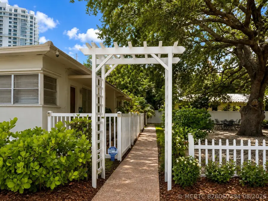 17 NE 9th Avenue, Fort Lauderdale, FL 33301 - #3