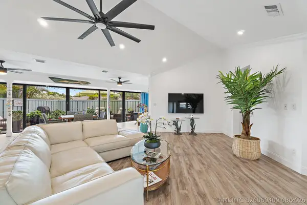 1127 E Seminole Avenue #24b, Jupiter, FL 33477