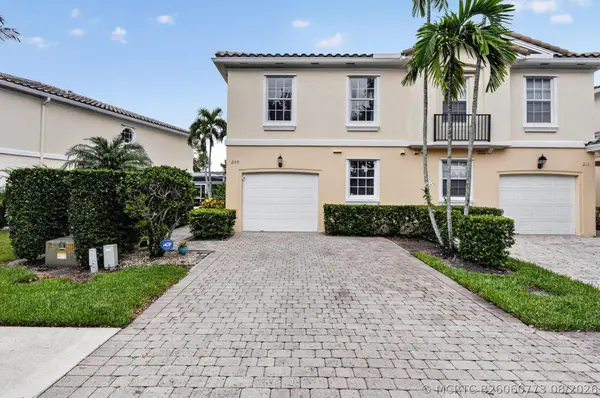 209 Fortuna Drive, Palm Beach Gardens, FL 33410