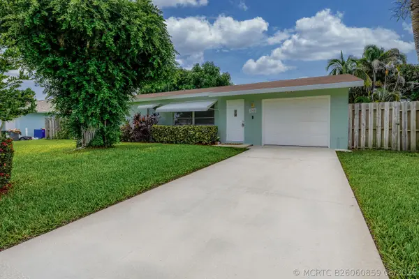 2038 SE Monroe Street, Stuart, FL 34997