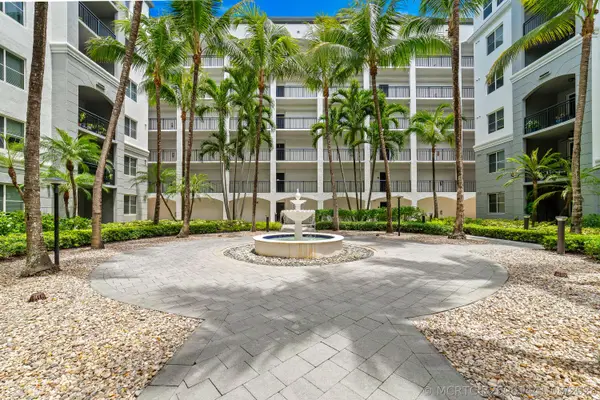 1660 Renaissance Commons Boulevard #2301, Boynton Beach, FL 33426