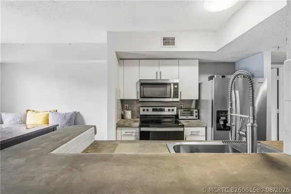 Address Withheld By Seller, Vero Beach, FL 32967