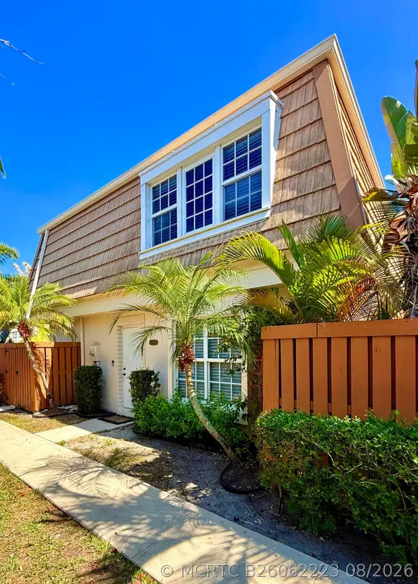 11584 Winchester Drive, Palm Beach Gardens, FL 33410
