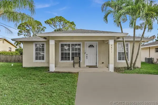 6811 2nd Street, Jupiter, FL 33458
