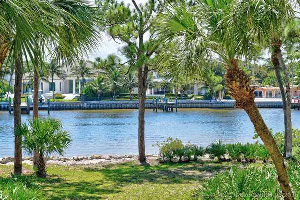2101 Marina Isle Way #202, Jupiter, FL 33477