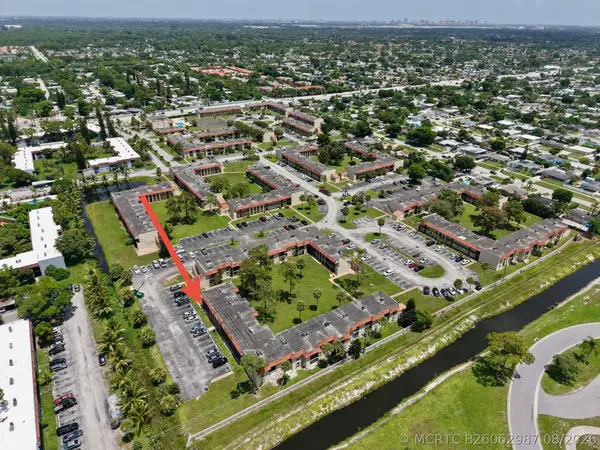 6120 Forest Hill Boulevard #111, West Palm Beach, FL 33415