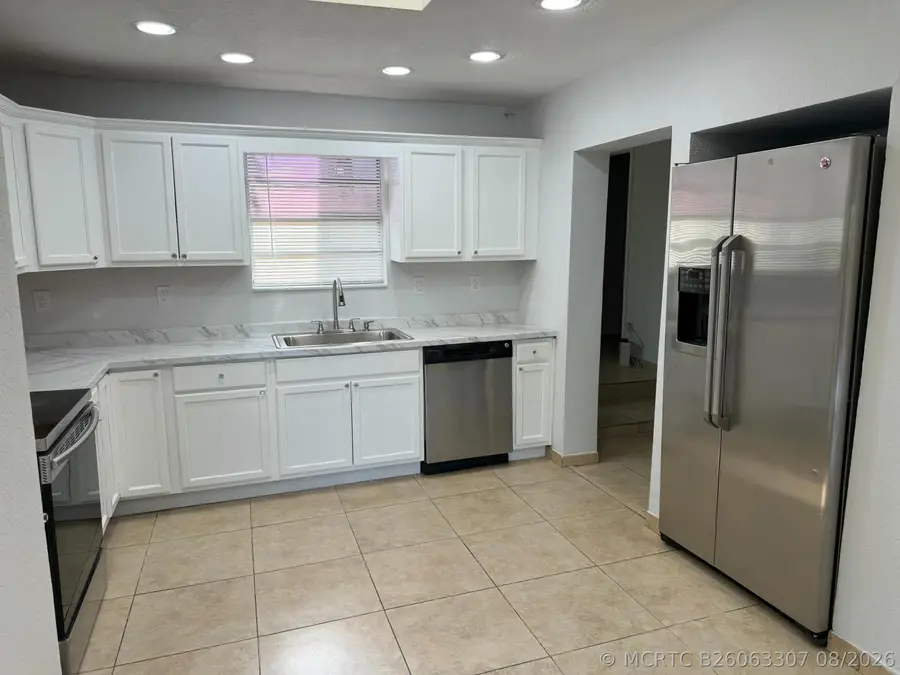 3830 Davis Road, Palm Springs, FL 33461 - #2