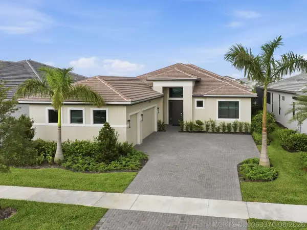 5374 Saint Armands Way, Loxahatchee, FL 33470