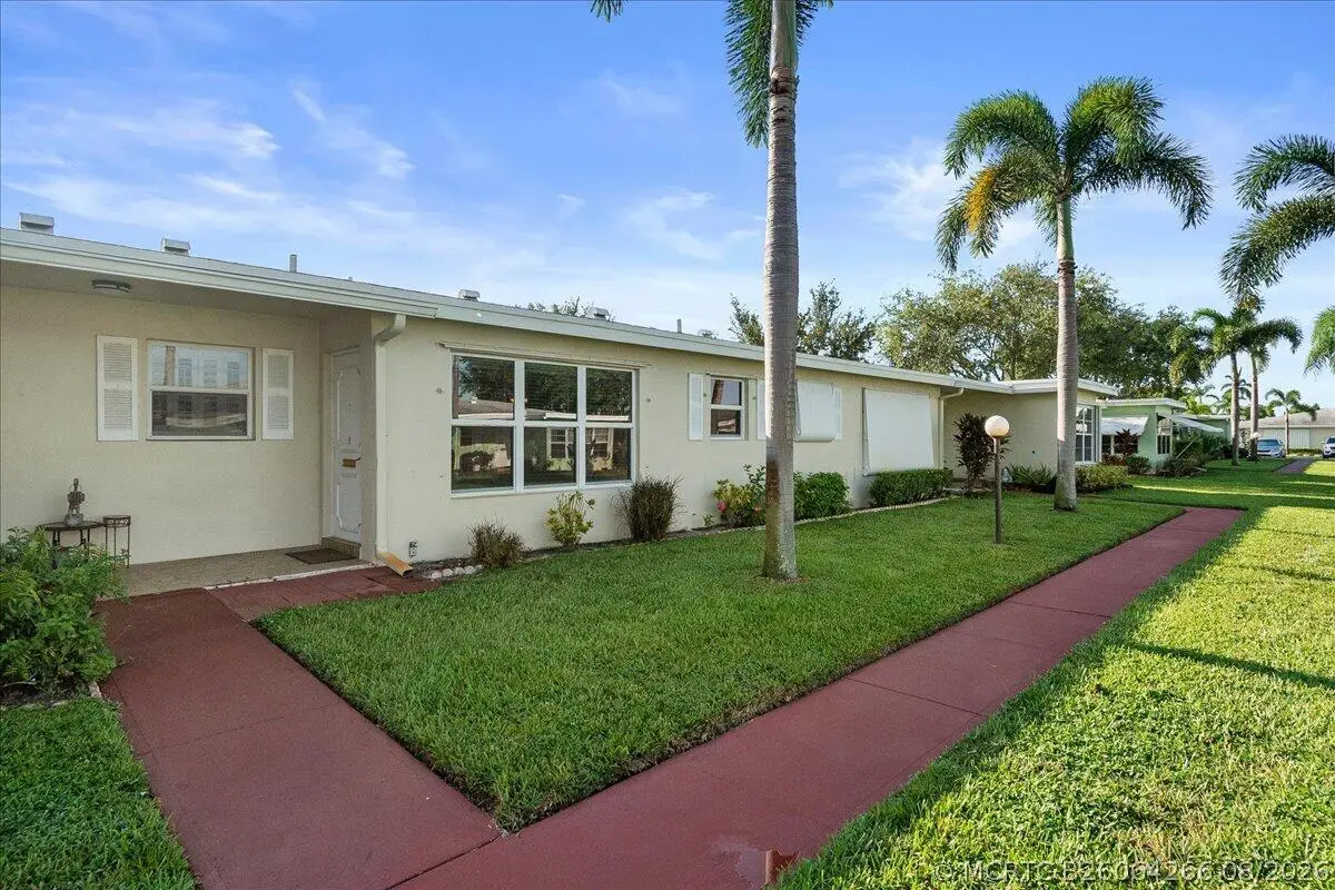 220 Country Lane #B, Boynton Beach, FL 33435 - #1