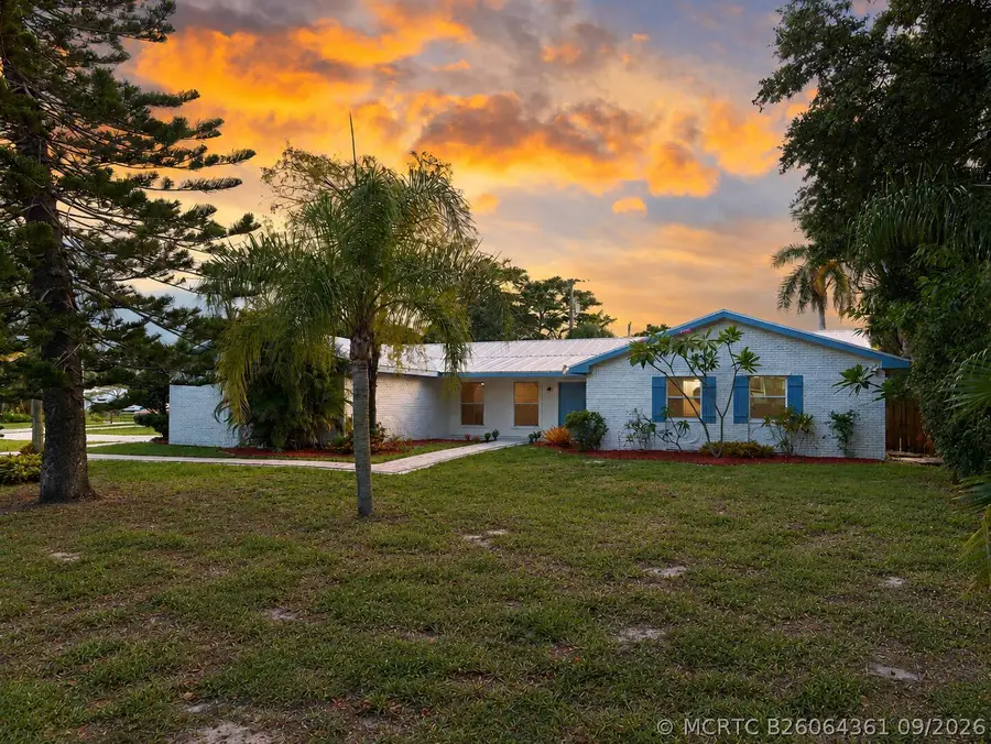 296 SE Wentworth Drive, Stuart, FL 34996 - #2