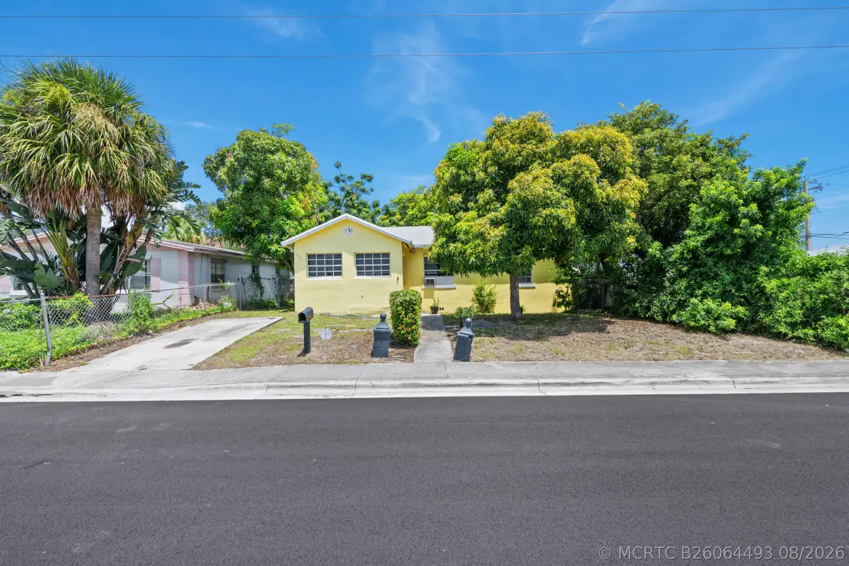 616 W 5th Street, Riviera Beach, FL 33404 - #1