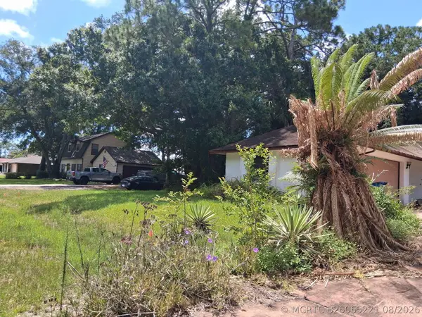 230 Peake Street Ne, Palm Bay, FL 32907