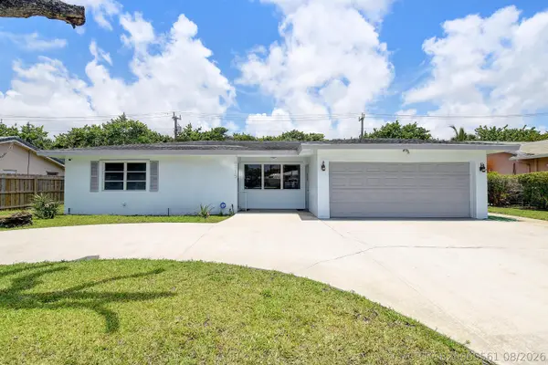 2815 SW 9th Street, Boynton Beach, FL 33435