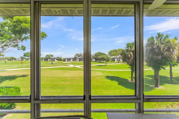 572 Flanders L #572, Delray Beach, FL 33484