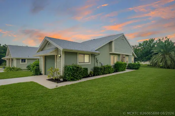 1566 SE Dewberry Court, Port St Lucie, FL 34952