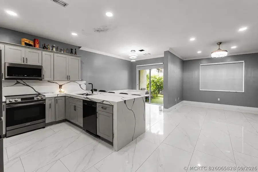 6119 Seminole Gardens Circle, Riviera Beach, FL 33418 - #2