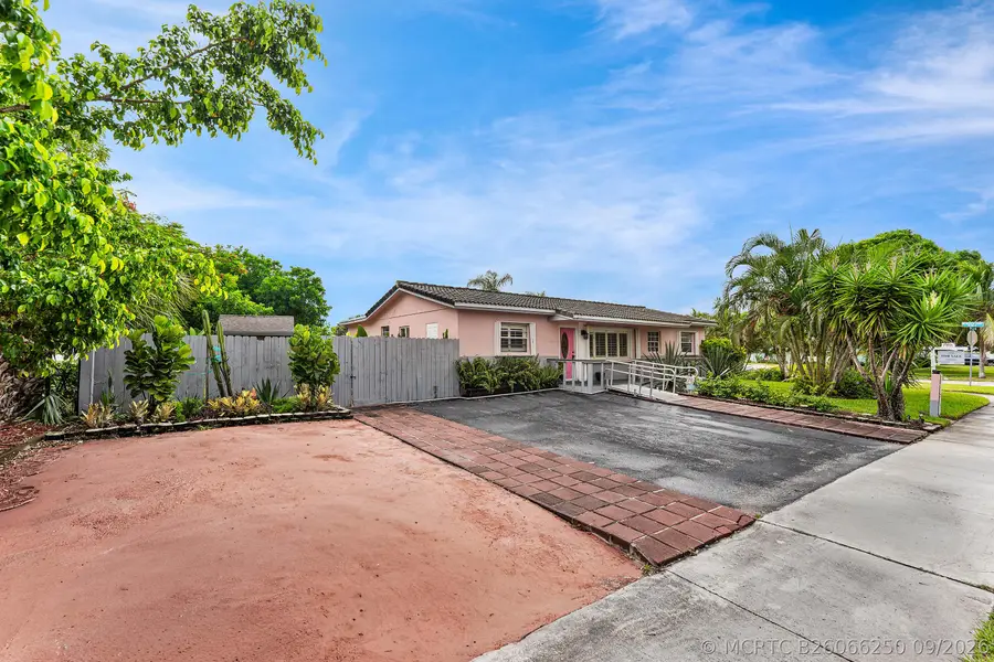 1010 SW 6th Avenue, Deerfield Beach, FL 33441 - #2
