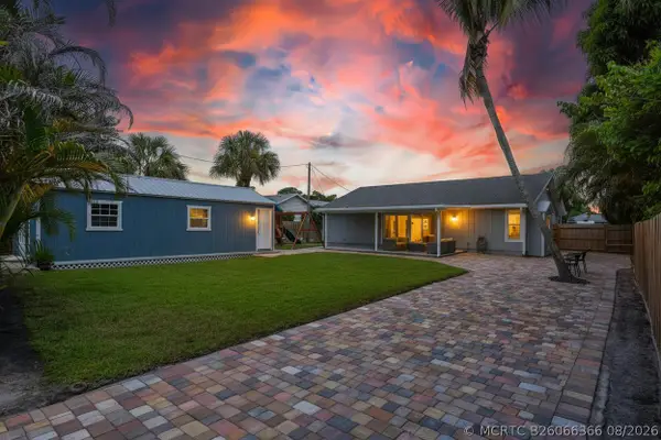 4994 SE Pine Knoll Way, Stuart, FL 34997