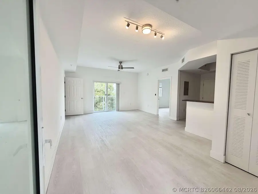 7516 NE 1 Avenue #302, Miami, FL 33138 - #2