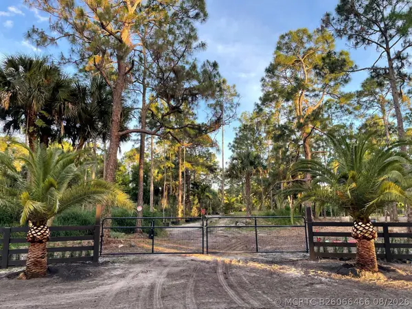 1030 Stallion Drive W, Loxahatchee, FL 33470