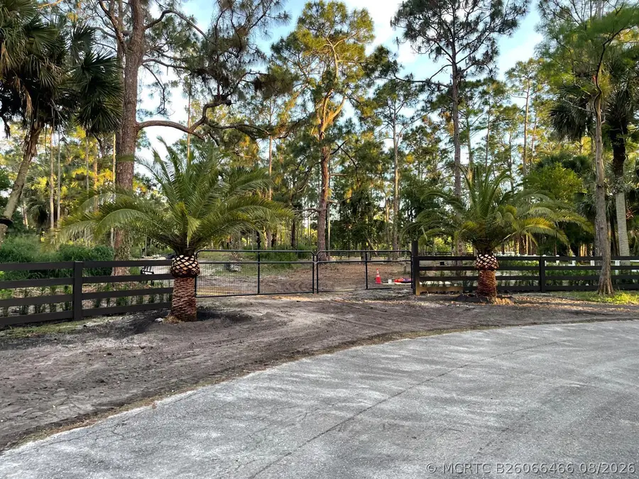 1030 Stallion Drive W, Loxahatchee, FL 33470 - #2