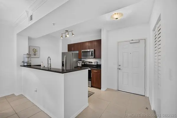 4905 Midtown Lane #2211, Palm Beach Gardens, FL 33418