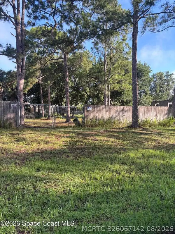 735 Carousel Street Se, Palm Bay, FL 32909