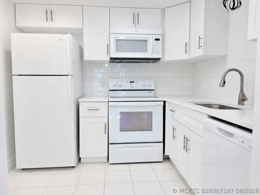 251 Flanders F, Delray Beach, FL 33484 - #2
