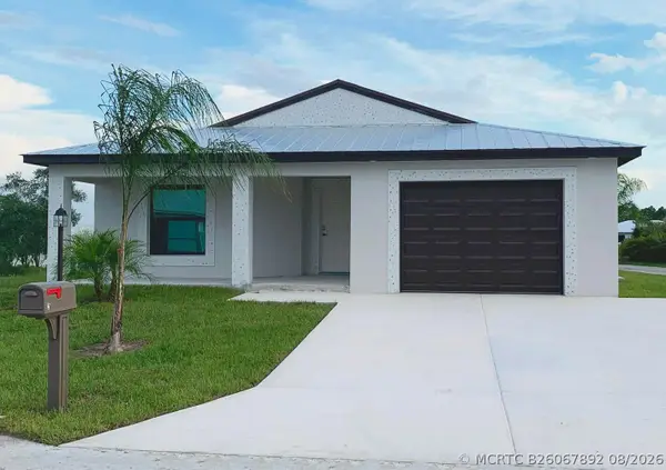 10 San Juan Lane, Port St Lucie, FL 34952