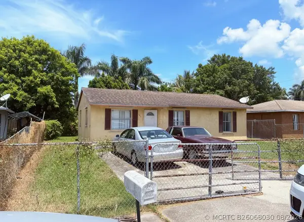 307 Seminole Court, Pahokee, FL 33476