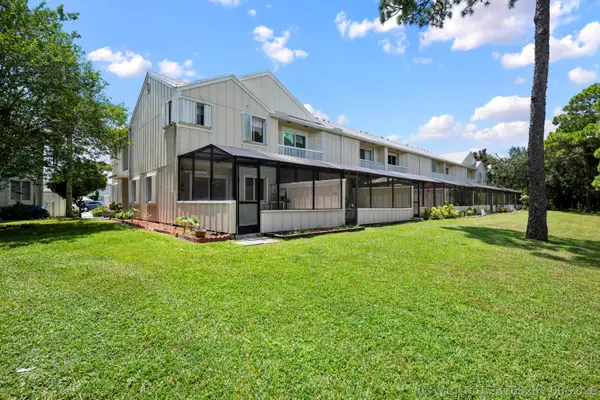 6151 Riverwalk Lane #Unit 8, Jupiter, FL 33458