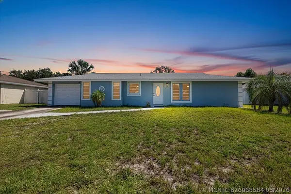 1337 SE Roanoke Street, Port St Lucie, FL 34952