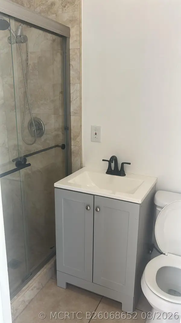 810 NW 40th #1-3, Oakland Park, FL 33309