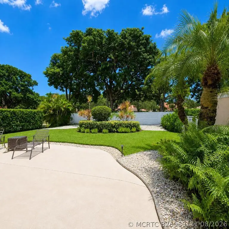 221 Green Point Circle, Palm Beach Gardens, FL 33418 - #1