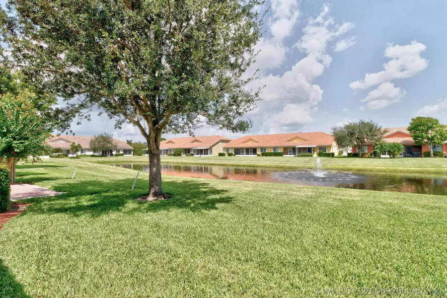 6380 Oxford Circle #104D, Vero Beach, FL 32966 - #2